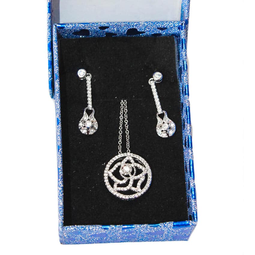 Ensemble collier + boucle d’oreille en inox - Argenté – Image 1
