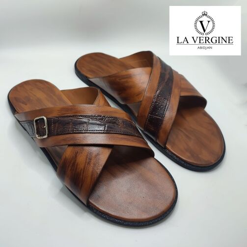 sandale en cuir marron croisé patiné